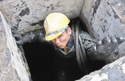 Thông cống nghẹt chuyên nghiệp giá rẻ tại ĐN Thông cống nghẹt chuyên nghiệp giá rẻ tại ĐN